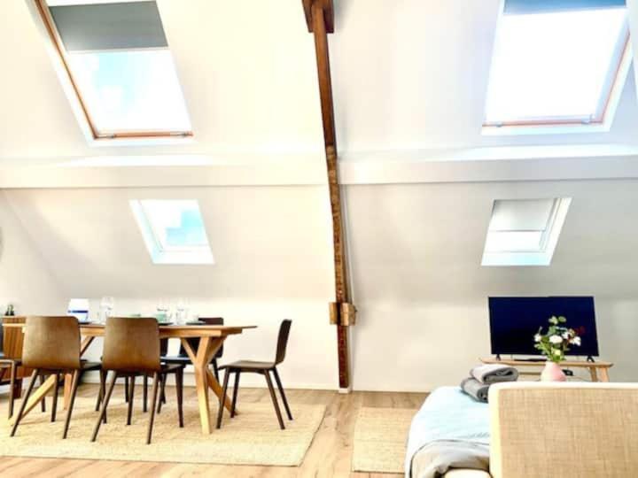Cozy Apartment In Antwerpen Centraal Bagian luar foto